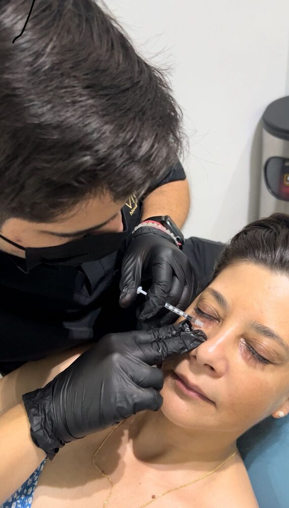 Revitalización de ojeras en VIVE Medical Spa Cancún